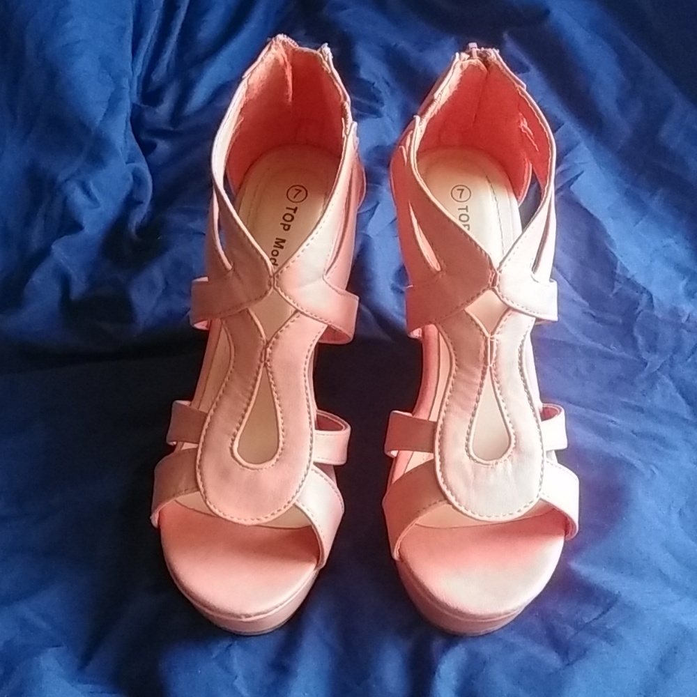 Top Moda Wedges - Picture 2 of 2
